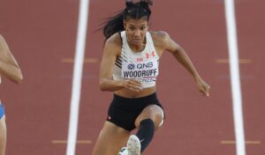 Gianna Woodruff, corredora de los 400 metros con vallas. Foto: EFE